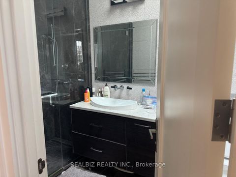 Photo 16 at 39 Hemford Crescent, Don Mills, Toronto