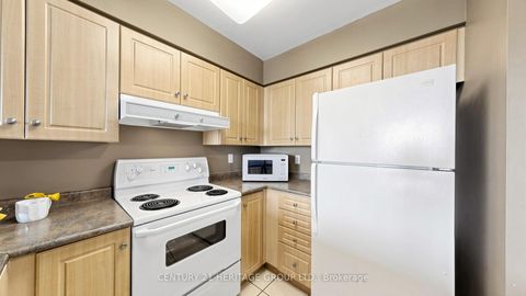 Photo 19 at 707 - 9 Northern Hts Drive, Langstaff, Richmond Hill