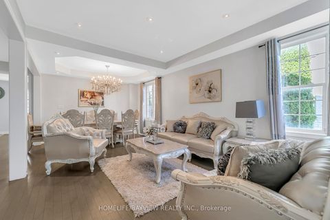 Photo 3 at 99 Red Cardinal Trail, Oak Ridges, Richmond Hill