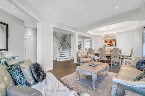 Photo 5 at 99 Red Cardinal Trail, Oak Ridges, Richmond Hill
