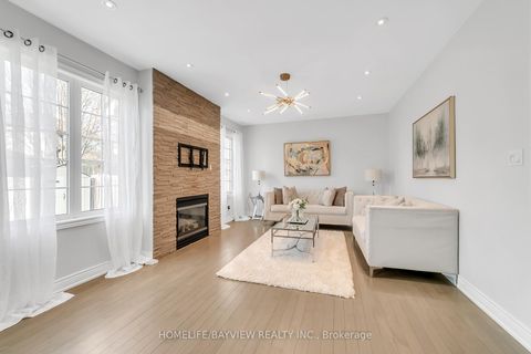 Photo 14 at 99 Red Cardinal Trail, Oak Ridges, Richmond Hill