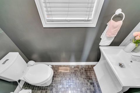 Photo 16 at 99 Red Cardinal Trail, Oak Ridges, Richmond Hill