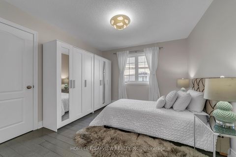 Photo 24 at 99 Red Cardinal Trail, Oak Ridges, Richmond Hill