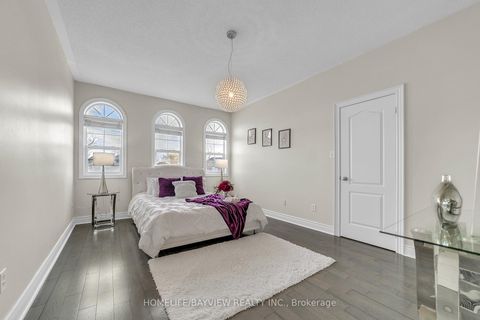 Photo 28 at 99 Red Cardinal Trail, Oak Ridges, Richmond Hill