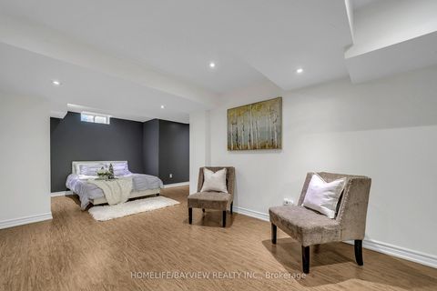 Photo 31 at 99 Red Cardinal Trail, Oak Ridges, Richmond Hill