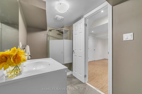 Photo 34 at 99 Red Cardinal Trail, Oak Ridges, Richmond Hill