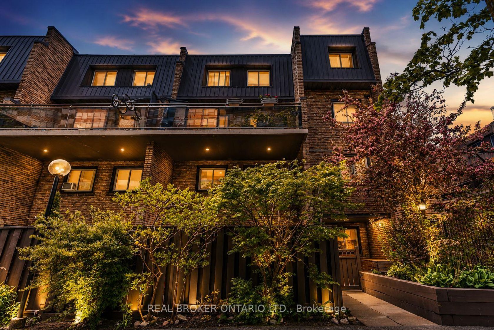 62 - 130 Ling Road, West Hill, Toronto 