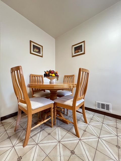 Photo 11 at 4 VAUXHALL Drive, Dorset Park, Toronto