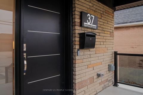 Photo 2 at 37 Bentworth Avenue, Glen Park, Toronto