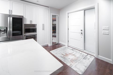 Photo 7 at 37 Bentworth Avenue, Glen Park, Toronto