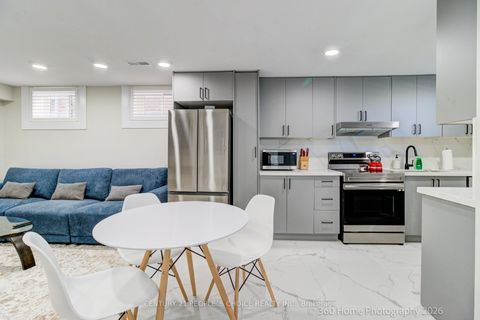 Photo 24 at 37 Bentworth Avenue, Glen Park, Toronto