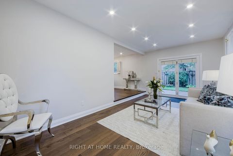 Photo 5 at 1 Tiffany Gate, South Richvale, Richmond Hill