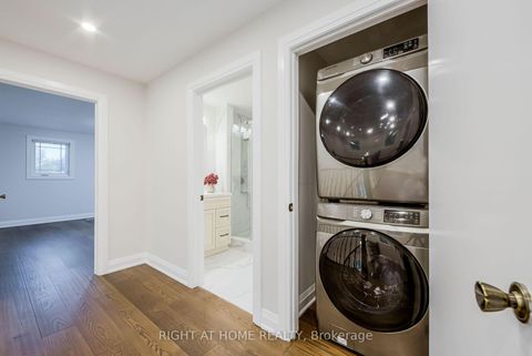 Photo 25 at 1 Tiffany Gate, South Richvale, Richmond Hill