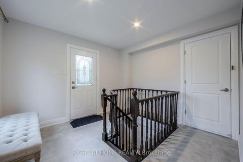 Photo 26 at 1 Tiffany Gate, South Richvale, Richmond Hill