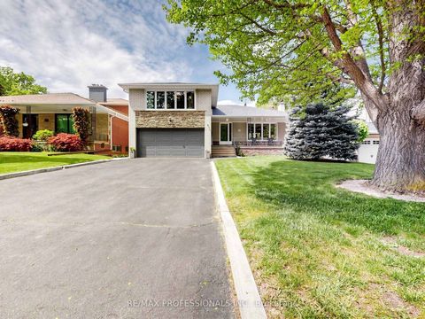 Photo 2 at 14 Widdicombe Hill, Richview, Toronto