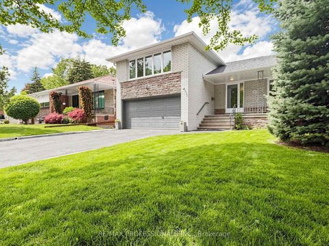 Photo 3 at 14 Widdicombe Hill, Richview, Toronto