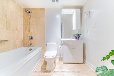 Photo 12 at 1509 - 16 Harrison Garden Boulevard, Willowdale East, Toronto