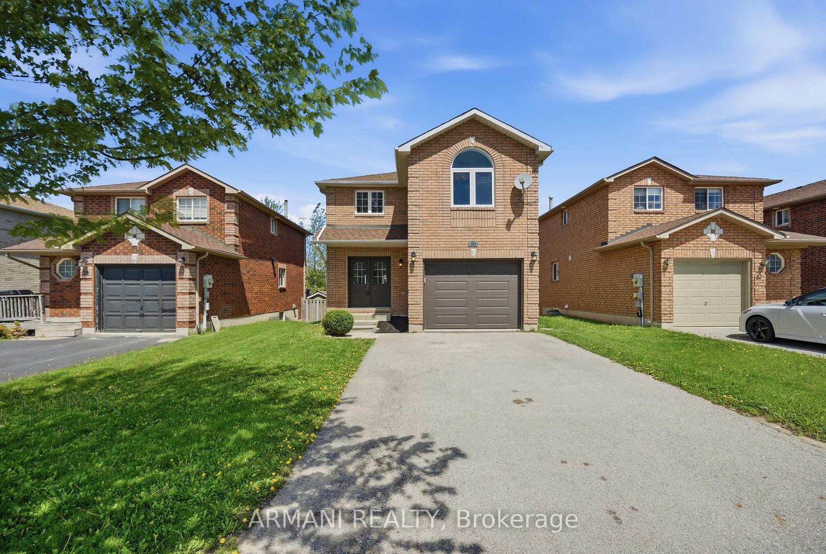 30 Booth Lane, Painswick South, Barrie photo 1
