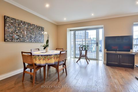 Photo 11 at 203 - 1387 Bayview Avenue, Leaside, Toronto