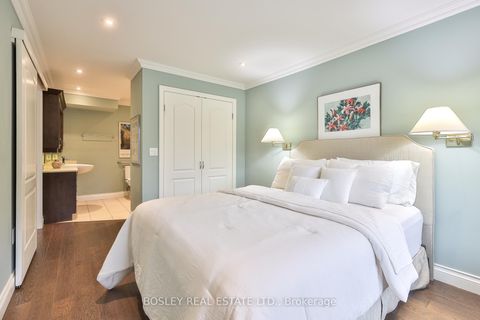 Photo 17 at 203 - 1387 Bayview Avenue, Leaside, Toronto