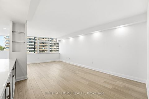 Photo 5 at 507 - 90 Fisherville Road, Branson, Toronto