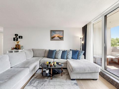 Photo 7 at 402 - 100 Canyon Avenue, Bathurst Manor, Toronto