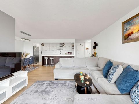 Photo 8 at 402 - 100 Canyon Avenue, Bathurst Manor, Toronto