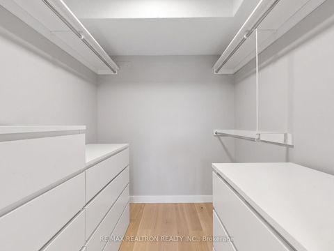 Photo 16 at 402 - 100 Canyon Avenue, Bathurst Manor, Toronto