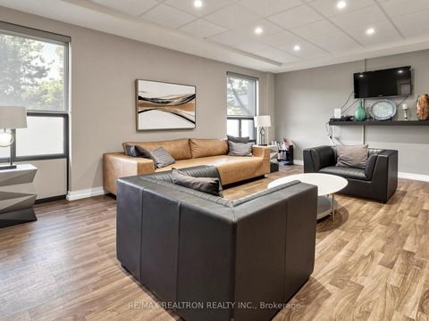 Photo 32 at 402 - 100 Canyon Avenue, Bathurst Manor, Toronto