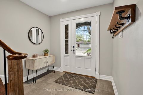 Photo 3 at 16 Elkwood Drive, Centennial Scarborough, Toronto