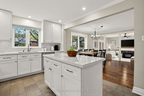 Photo 12 at 16 Elkwood Drive, Centennial Scarborough, Toronto