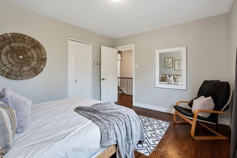 Photo 26 at 16 Elkwood Drive, Centennial Scarborough, Toronto