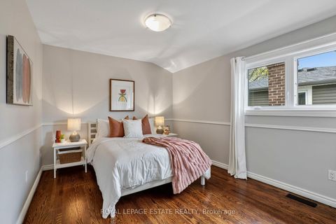 Photo 27 at 16 Elkwood Drive, Centennial Scarborough, Toronto