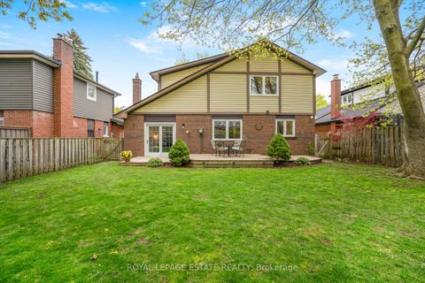 Photo 36 at 16 Elkwood Drive, Centennial Scarborough, Toronto