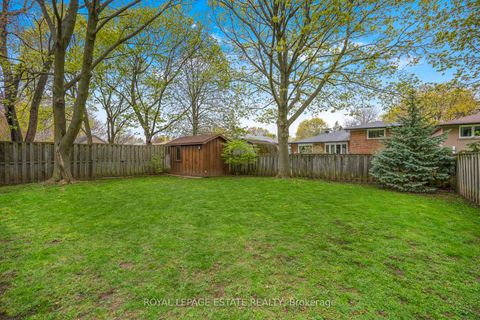 Photo 39 at 16 Elkwood Drive, Centennial Scarborough, Toronto