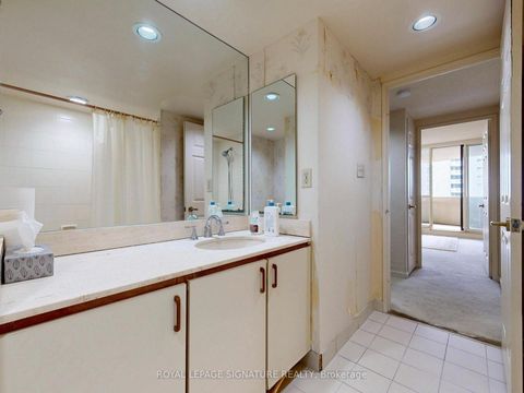 Photo 13 at 1001 - 85 Skymark Drive, Hillcrest Village, Toronto