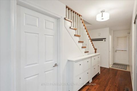 Photo 2 at 43 - 121 L'Amoreaux Drive, L'Amoreaux, Toronto