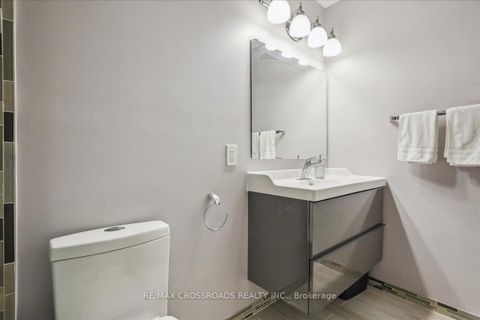 Photo 23 at 43 - 121 L'Amoreaux Drive, L'Amoreaux, Toronto