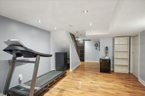 Photo 27 at 43 - 121 L'Amoreaux Drive, L'Amoreaux, Toronto