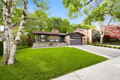 Photo 2 at 122 Cassandra Boulevard, Donalda, Toronto