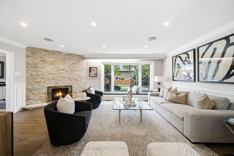 Photo 7 at 122 Cassandra Boulevard, Donalda, Toronto
