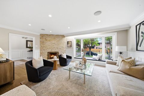 Photo 9 at 122 Cassandra Boulevard, Donalda, Toronto