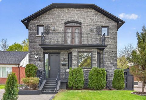 Photo 3 at 12 Willowhurst Crescent, Maryvale, Toronto