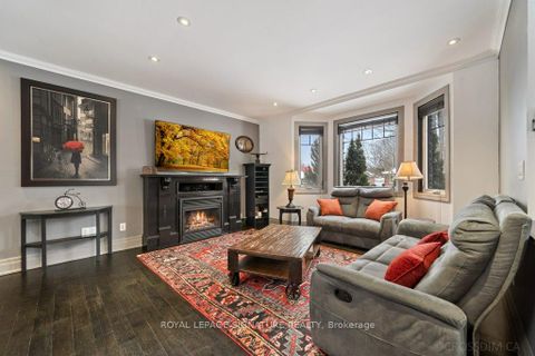 Photo 6 at 12 Willowhurst Crescent, Maryvale, Toronto