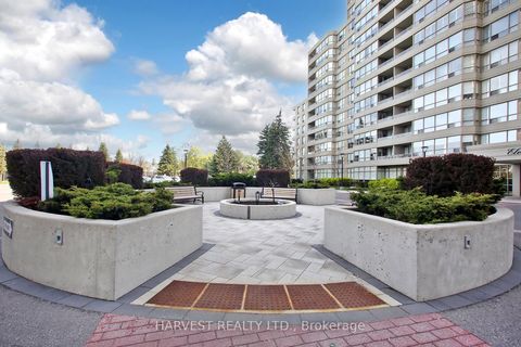 Photo 2 at 1402 - 7 Townsgate Drive, Yorkhill, Vaughan