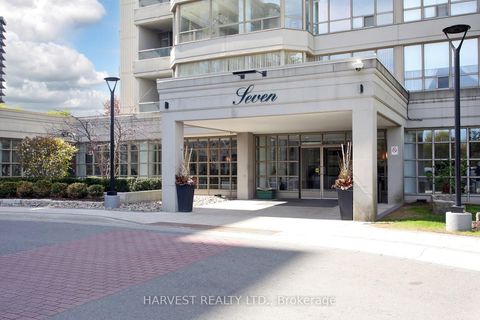 Photo 3 at 1402 - 7 Townsgate Drive, Yorkhill, Vaughan