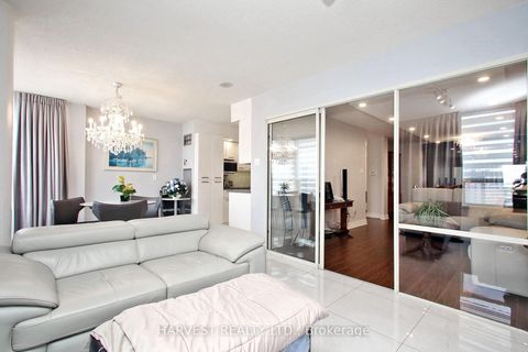 Photo 14 at 1402 - 7 Townsgate Drive, Yorkhill, Vaughan