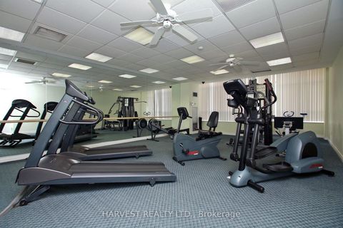 Photo 30 at 1402 - 7 Townsgate Drive, Yorkhill, Vaughan