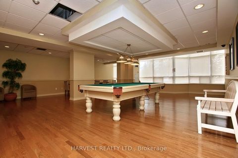 Photo 31 at 1402 - 7 Townsgate Drive, Yorkhill, Vaughan