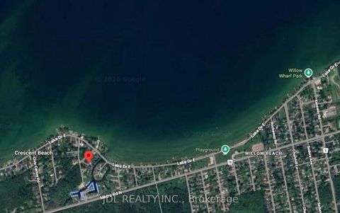 Photo 4 at 11 Red Robin Road, Historic Lakeshore Communities, Georgina